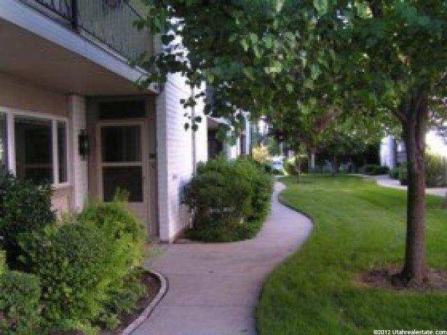 4892 S 1710 E, Holladay, UT 84117 — photo 2