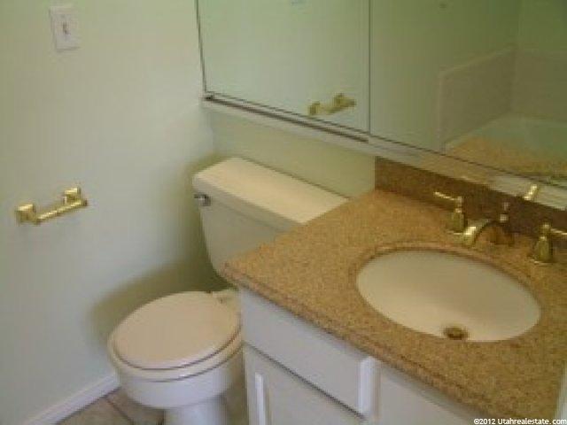 4892 S 1710 E, Holladay, UT 84117 — photo 10