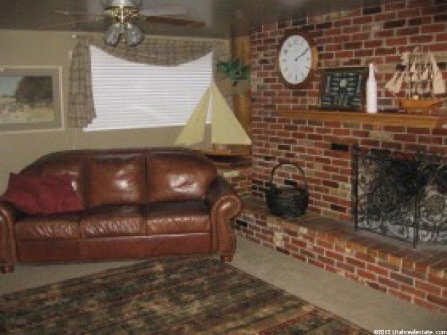 389 W 400 N #27, Bountiful, UT 84010 — photo 10