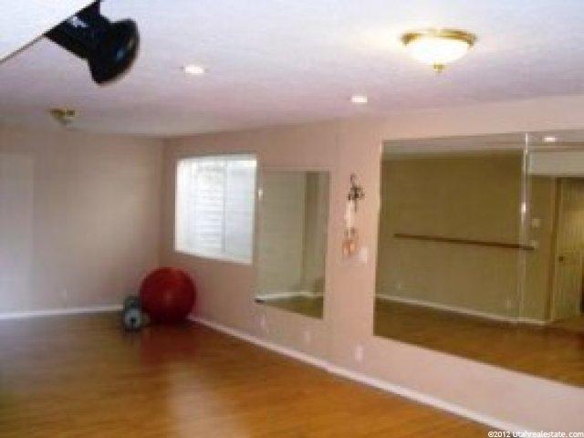 176 W 1300 North Cir, Centerville, UT 84014 — photo 12