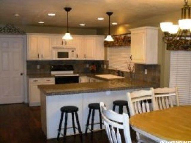 176 W 1300 North Cir, Centerville, UT 84014 — photo 5