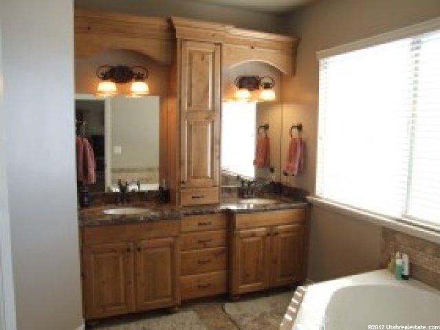 3022 E 25 S, Layton, UT 84040 — photo 8