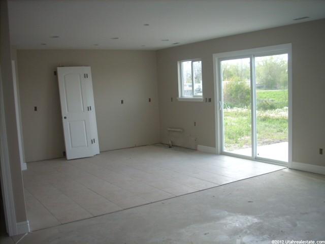 429 W 350 N #3, Tremonton, UT 84337 — photo 3