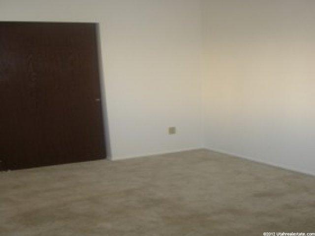 875 S 1650 E #24C, Clearfield, UT 84015 — photo 3