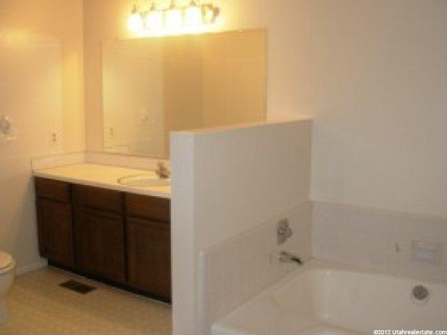 875 S 1650 E #24C, Clearfield, UT 84015 — photo 5