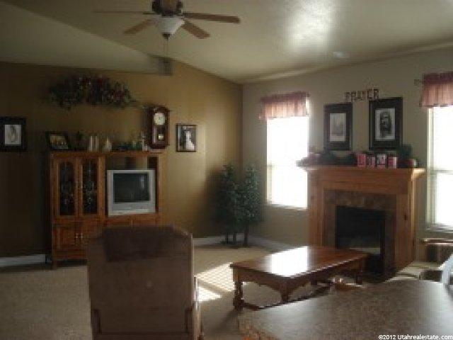 6201 W 5300 S, Hooper, UT 84315 — photo 2