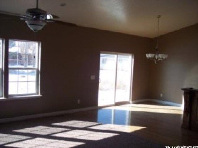 520 Mason Cir, Roosevelt, UT 84066 — photo 3