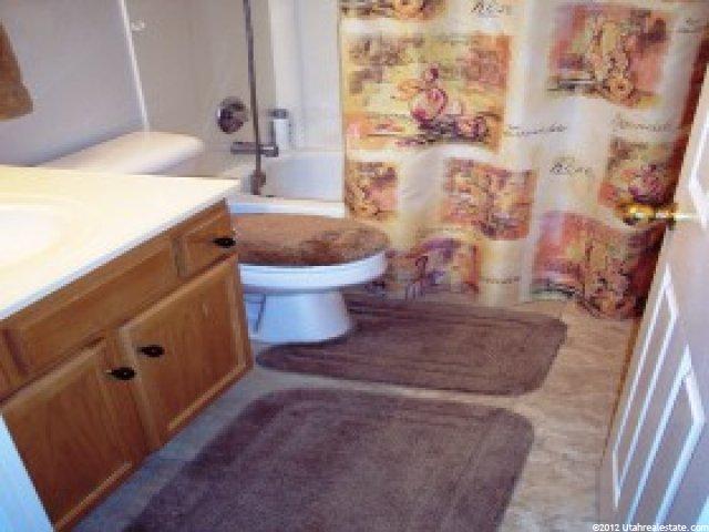 394 E Sandy Park Cir, Midvale, UT 84047 — photo 11