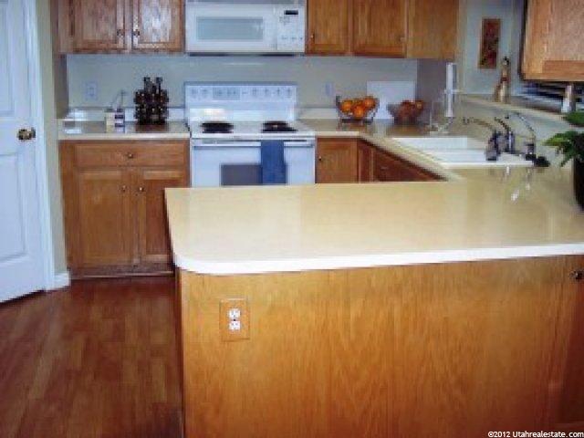 394 E Sandy Park Cir, Midvale, UT 84047 — photo 5