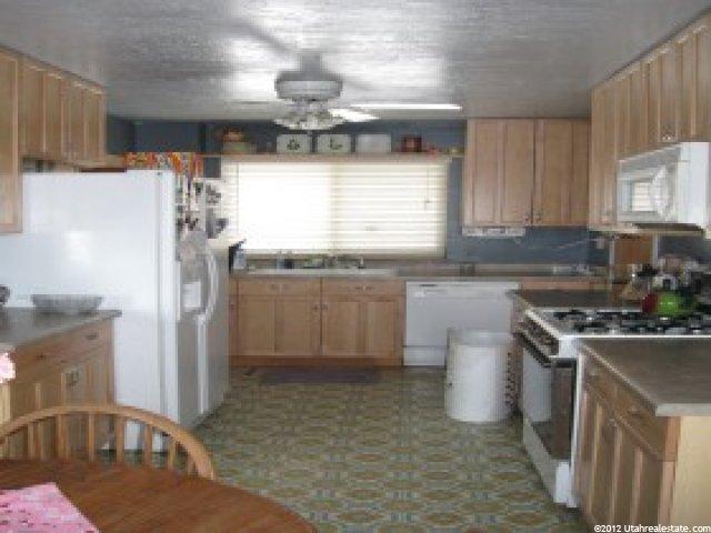 386 N 800 E, Bountiful, UT 84010 — photo 5