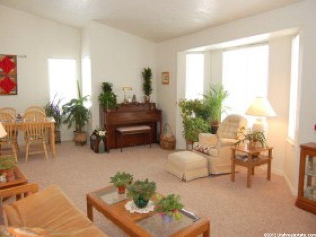 5303 S 4050 W, Roy, UT 84067 — photo 4