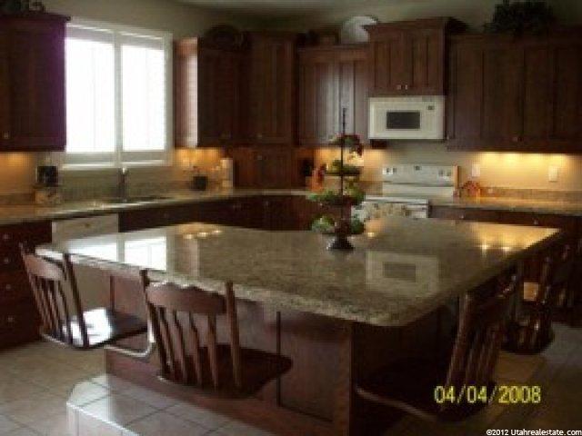 1076 S Angel St, Layton, UT 84041 — photo 3