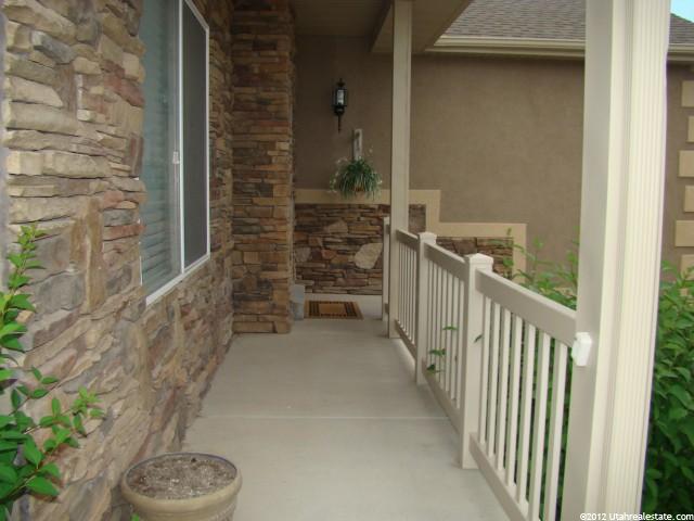 433 Eagle Point Cir, North Salt Lake, UT 84054 — photo 9