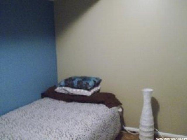 716 W 2550 N, Clinton, UT 84015 — photo 8