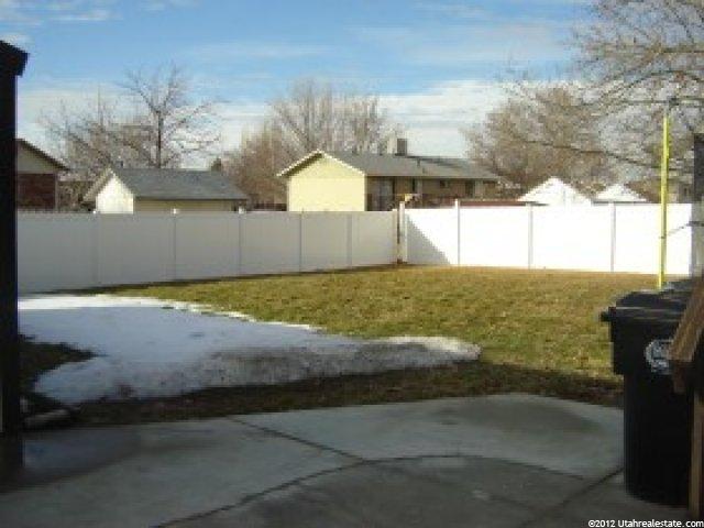 2073 N 1200 W, Clinton, UT 84015 — photo 2