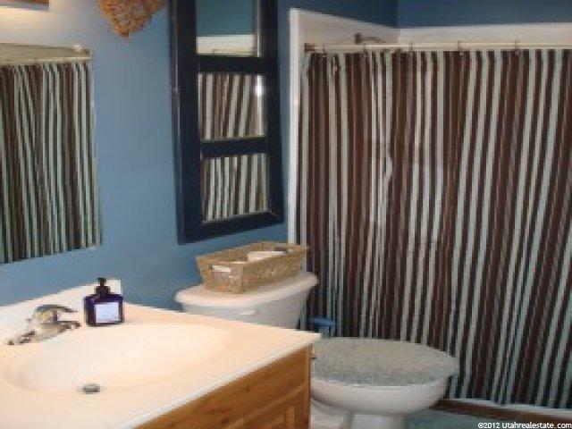 221 W 400 N, Smithfield, UT 84335 — photo 6