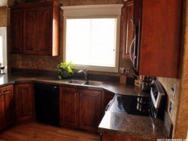 135 S 300 E, Pleasant Grove, UT 84062 — photo 2