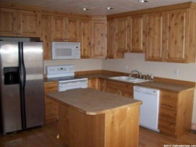 539 E Harmston Ave, Roosevelt, UT 84066 — photo 3