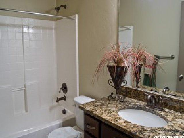 2068 S Orchard Dr, Bountiful, UT 84010 — photo 10