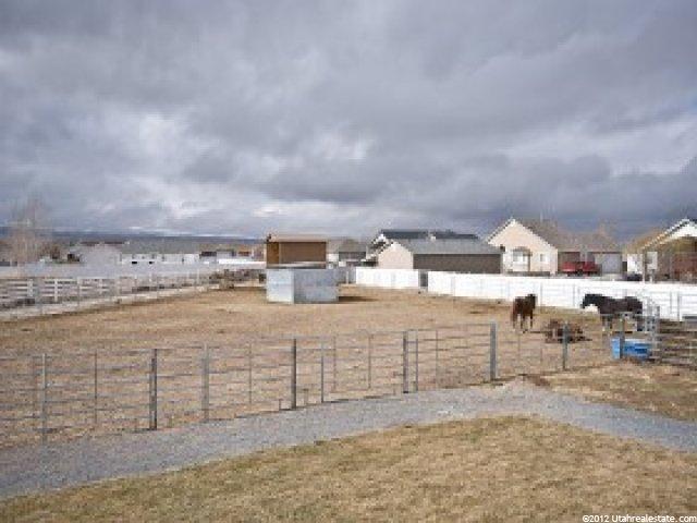 809 E Wrangler Ct, Grantsville, UT 84029 — photo 4