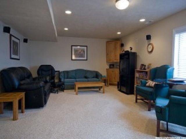 809 E Wrangler Ct, Grantsville, UT 84029 — photo 9