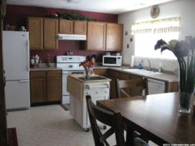 1988 N 2125 W, Clinton, UT 84015 — photo 8