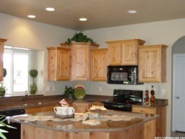 1731 E 6750 S, Uintah, UT 84405 — photo 3