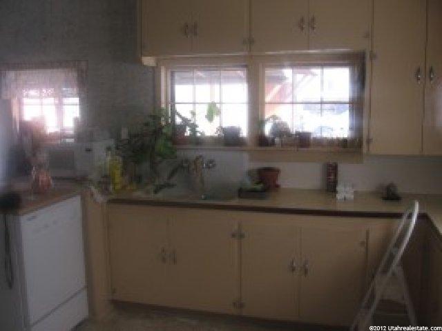 420 N 100 E, Hinckley, UT 84635 — photo 3