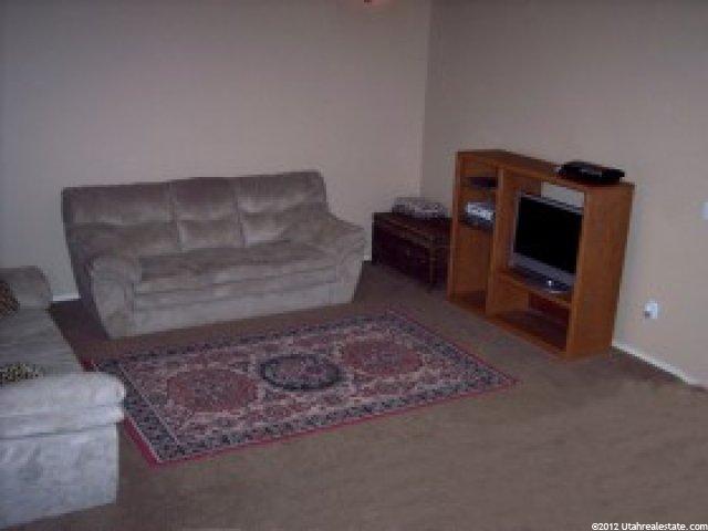 1464 N 2475 W, Clinton, UT 84015 — photo 4