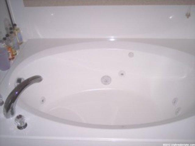1464 N 2475 W, Clinton, UT 84015 — photo 8