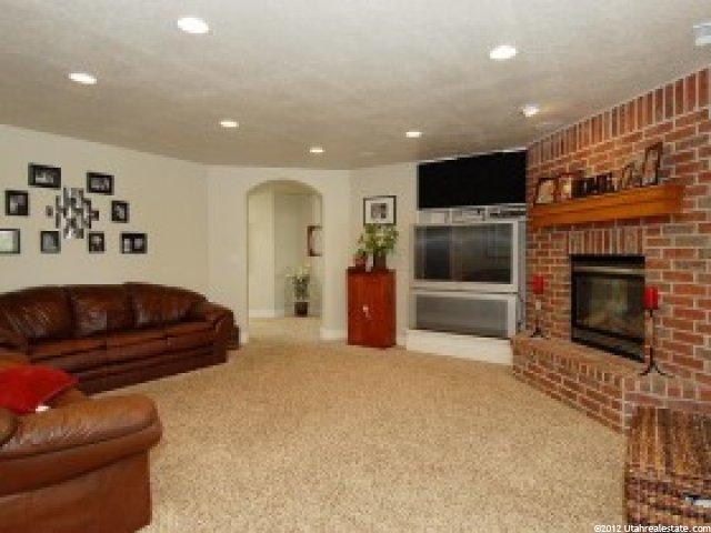 17 N Buffalo Rd, Farmington, UT 84025 — photo 3