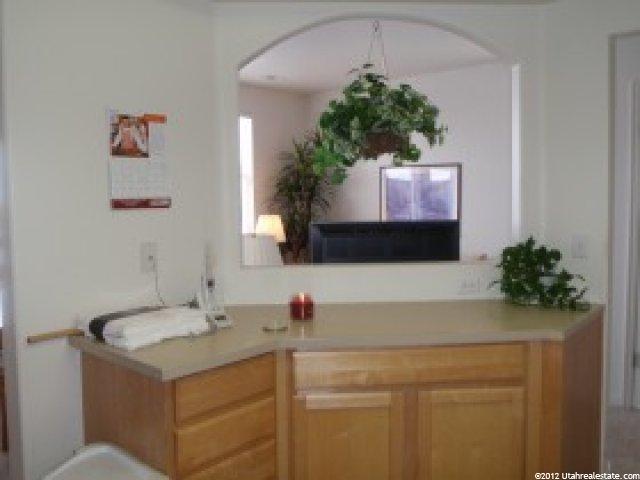 193 E Wayfield Dr S, Draper, UT 84020 — photo 2