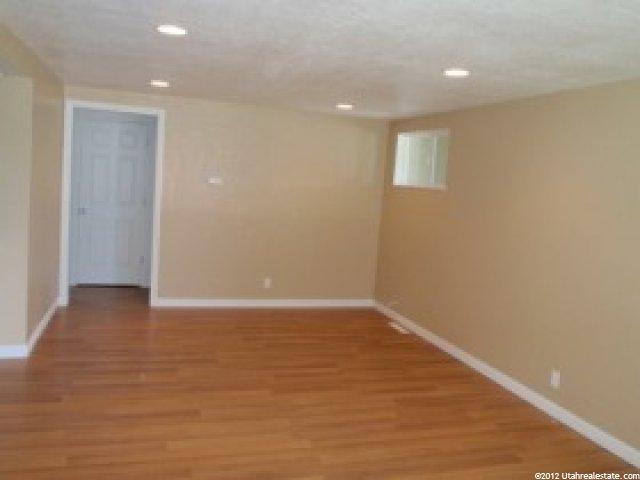 532 E Kingston Ave, Layton, UT 84041 — photo 3