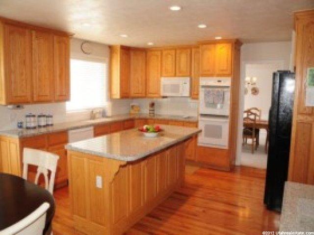 978 E Stonefield Cir, Sandy, UT 84094 — photo 4