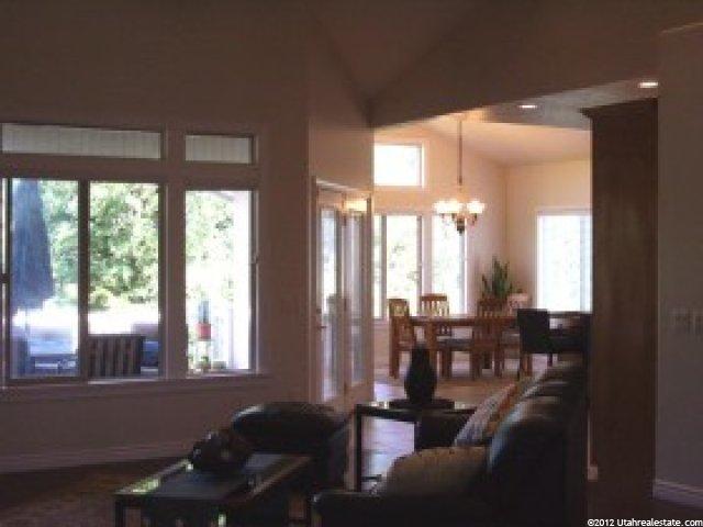 2568 S Davis Blvd, Bountiful, UT 84010 — photo 3