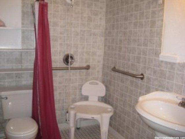 1635 N 1200 W, Layton, UT 84041 — photo 3