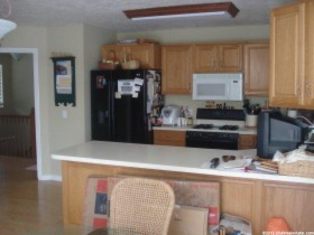 866 S 200 E, Farmington, UT 84025 — photo 2