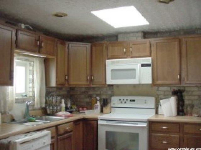 1902 E 6550 S, Uintah, UT 84405 — photo 4