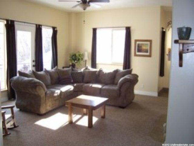 5641 Fox Chase Dr, South Ogden, UT 84403 — photo 3