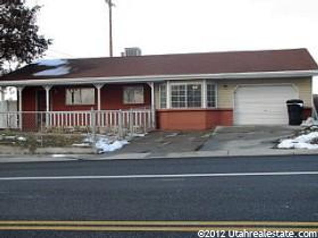 711 E Carnation Dr, Sandy, UT 84094