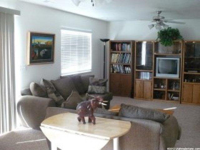 1047 N 3675 W, Layton, UT 84041 — photo 4