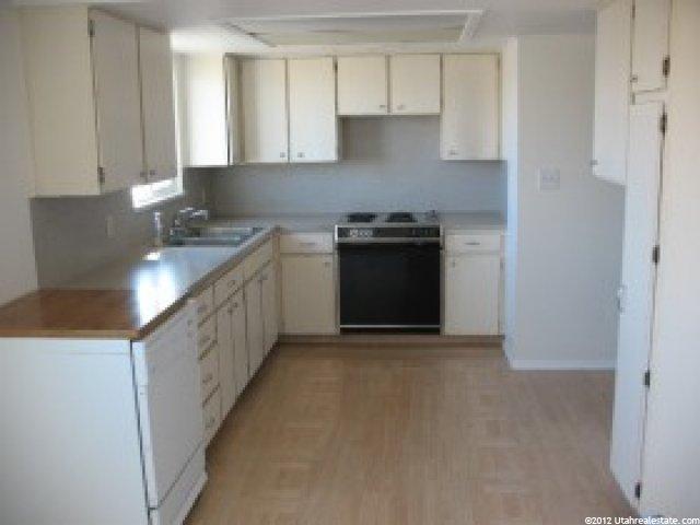 5824 S 5100 W, Hooper, UT 84315 — photo 2