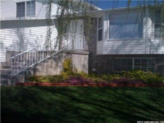 5326 Vista Dr, Roy, UT 84067 — photo 2