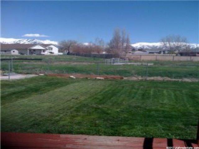 5326 Vista Dr, Roy, UT 84067 — photo 9