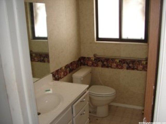 1577 E 2550 N, Layton, UT 84040 — photo 4