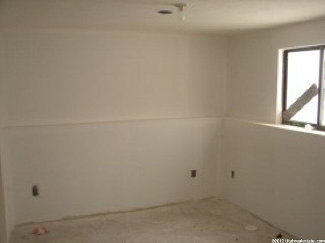 1577 E 2550 N, Layton, UT 84040 — photo 8