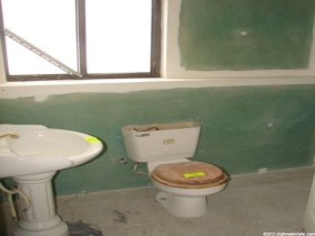 1577 E 2550 N, Layton, UT 84040 — photo 9
