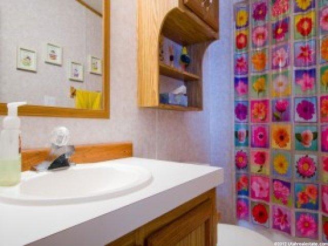 5127 S 2875 W, Roy, UT 84067 — photo 9