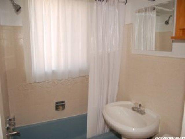 137 E 500 S, Bountiful, UT 84010 — photo 8