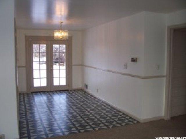 231 E Crestwood Rd, Kaysville, UT 84037 — photo 2